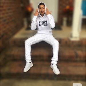 Meet your Posher, Evan